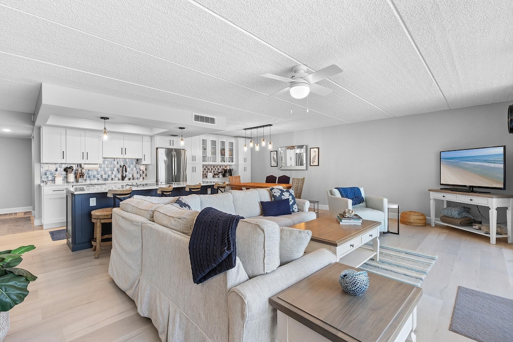 Pelican C402