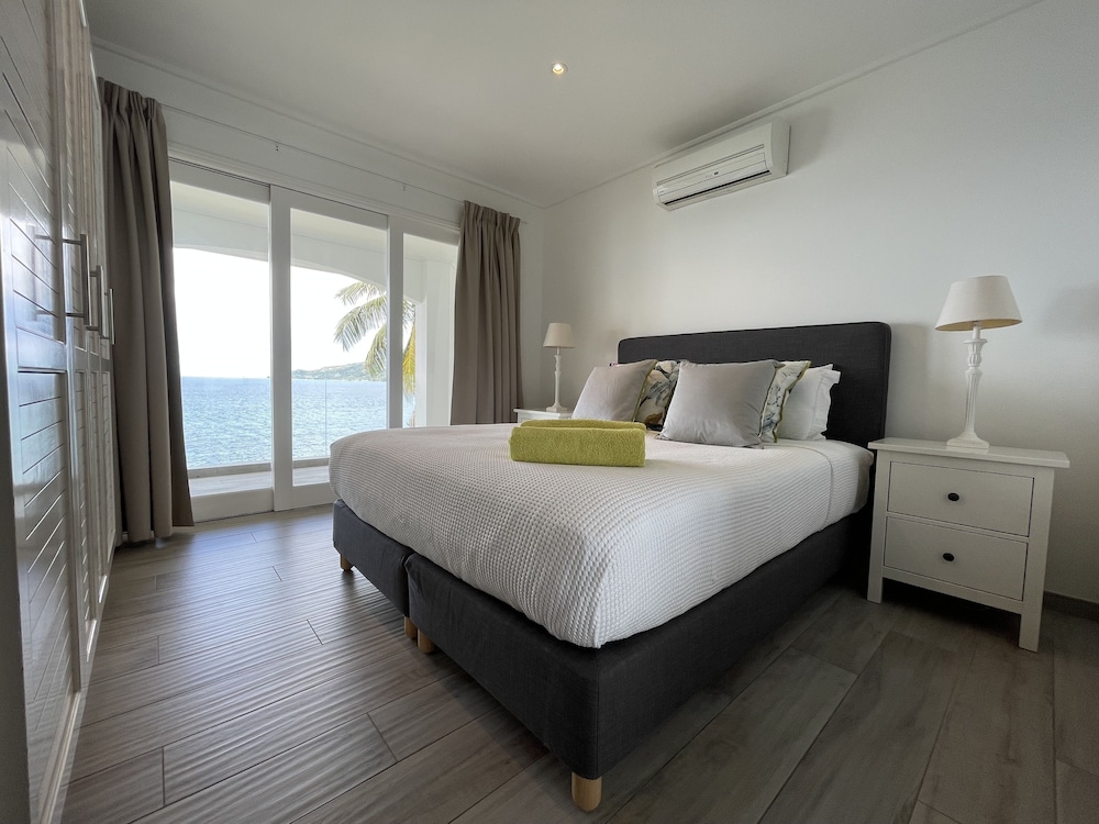 VallonEnd Beach Front Villa photo 4