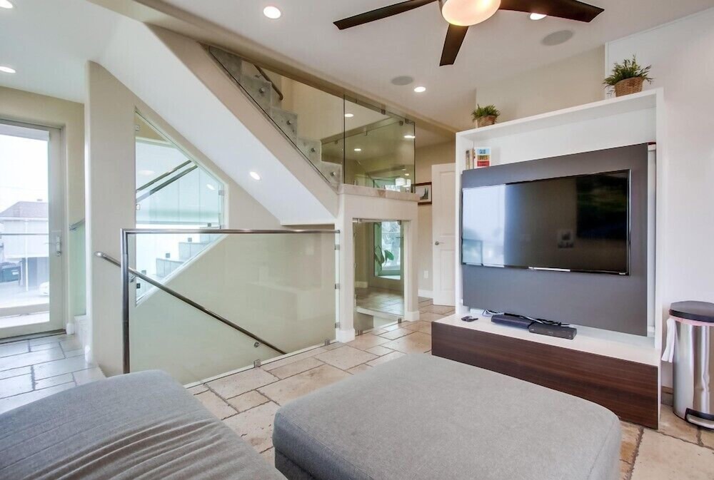 Ocean View Luxury 2
