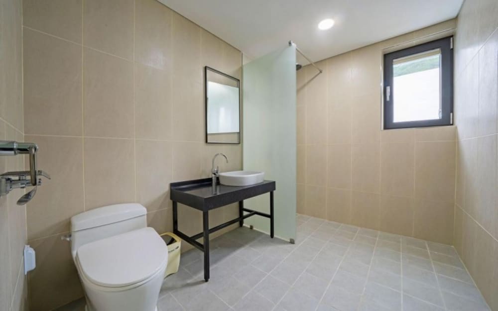 Yangpyeong Uno House Pool Villa view 2