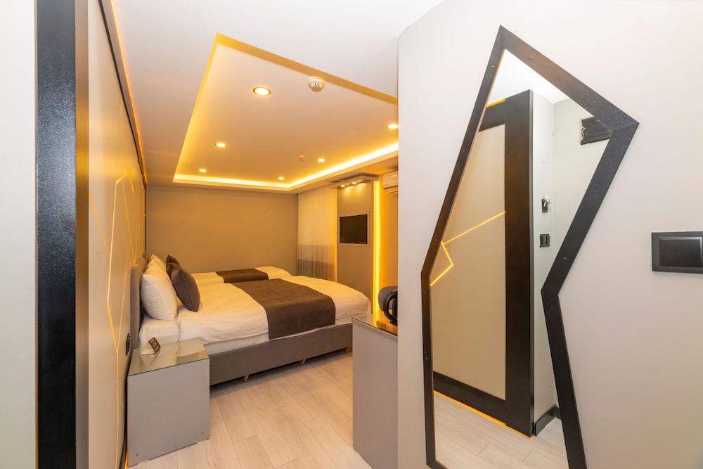 White Corner Otel - Image 17