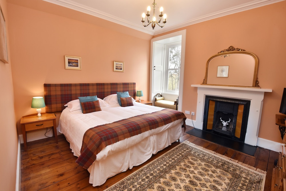 Cardhu Country House