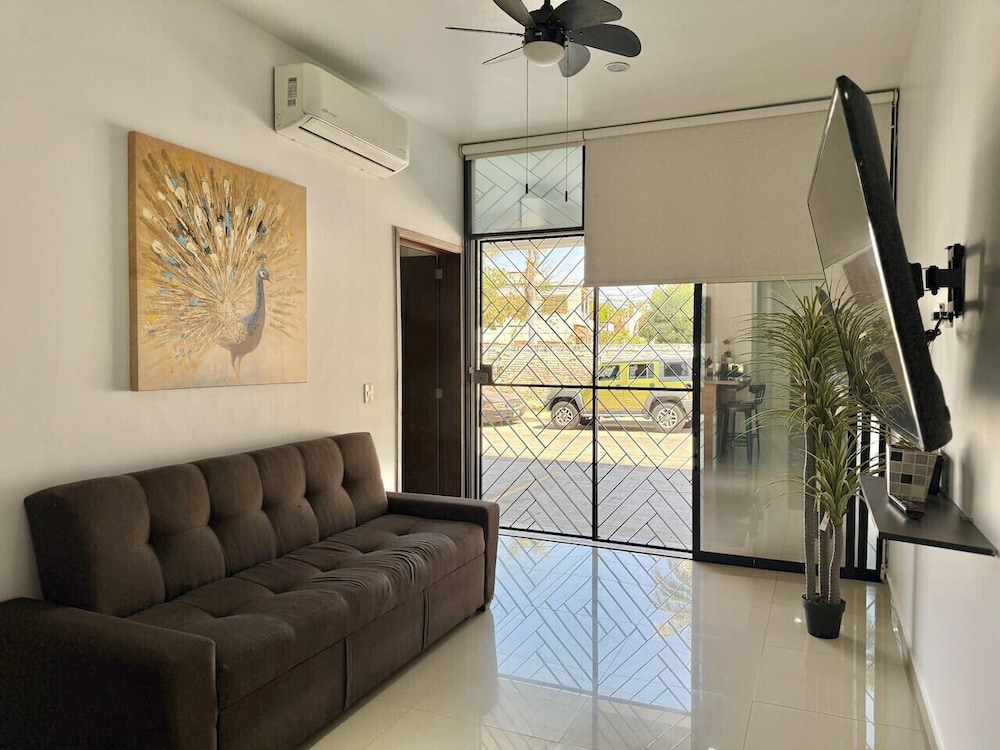 Rincon Colonial Apartments