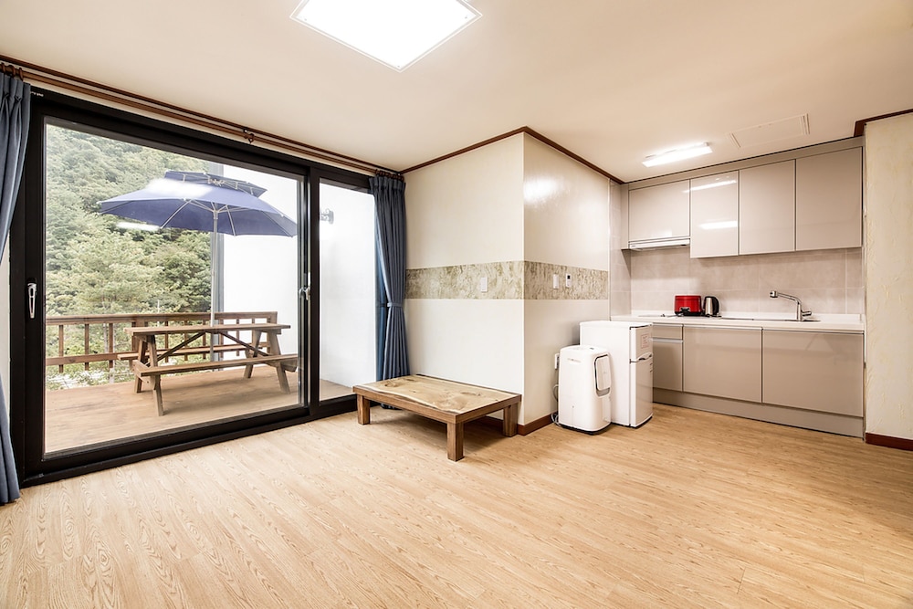 Yeoninsan Hot Spring Resort
