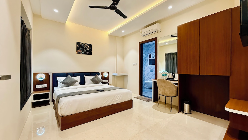 Hotel Mantri Ji