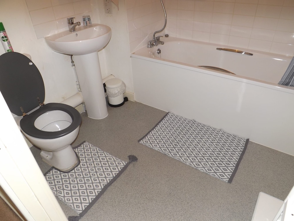 Charming 1-bed Apartment in Barking