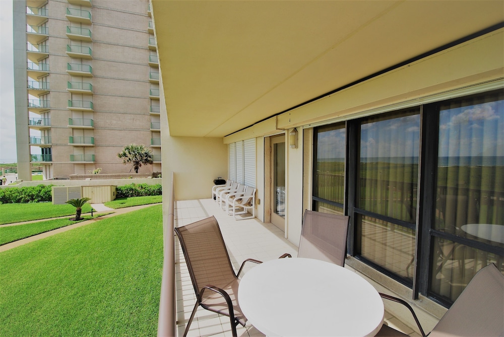 Summit Condo Unit #202 3 Bedroom Condo by RedAwning
