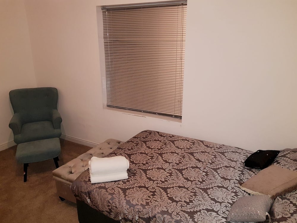 Hinde Holiday Home