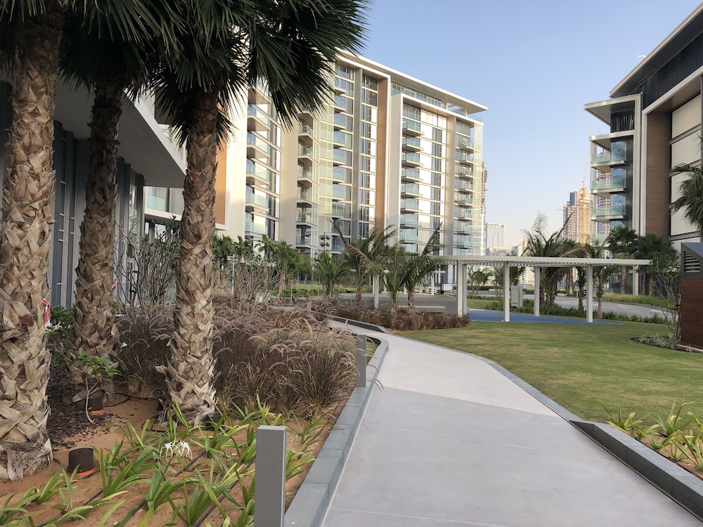 4BR Apt on Bluewater Island