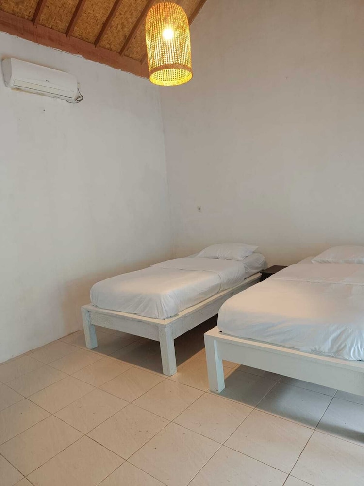 Silversky Bungalows view 4