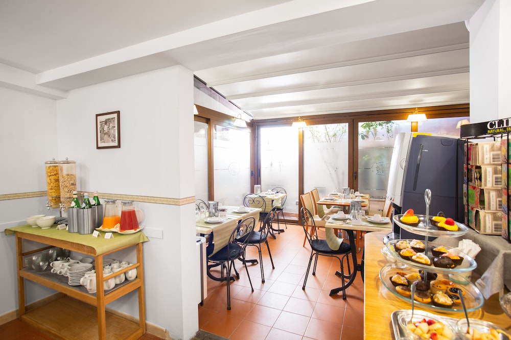 Hotel Piazza Di Spagna