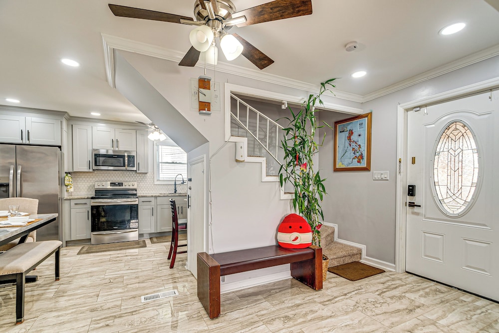 Walk to Historic Dtwn Burlington: Home w/ Yard