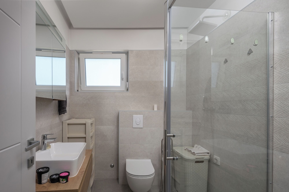 Seaview Apartment Kostrena Two