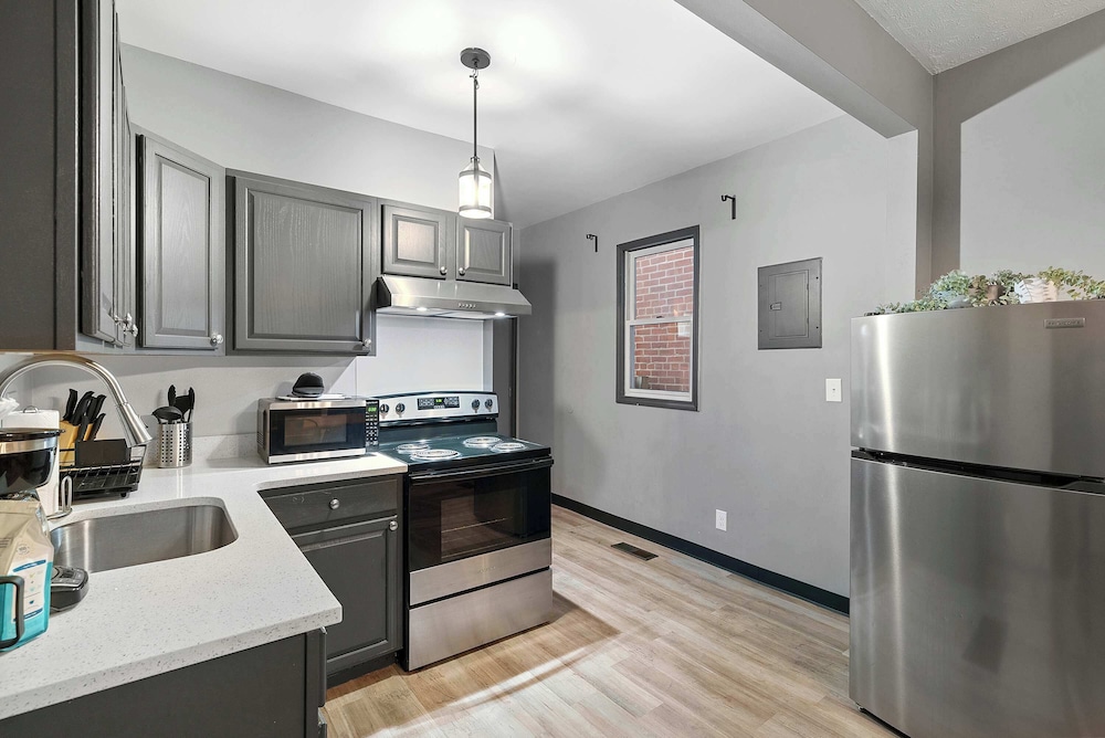 North Pearl Residences 874