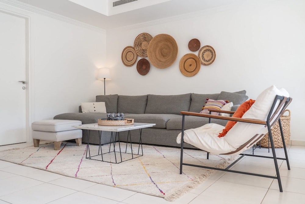 Emirates Living s Fascinating Villa for Everyone
