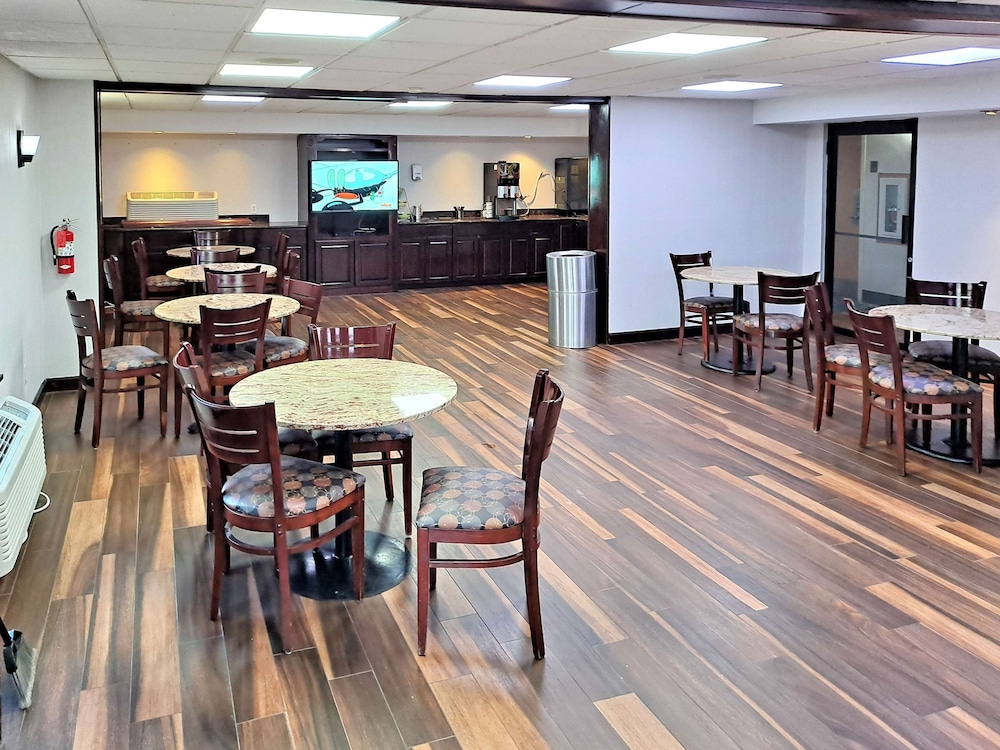 Annapolis Vacations - Motel 6 Catonsville, MD - Baltimore West - Property Image 30