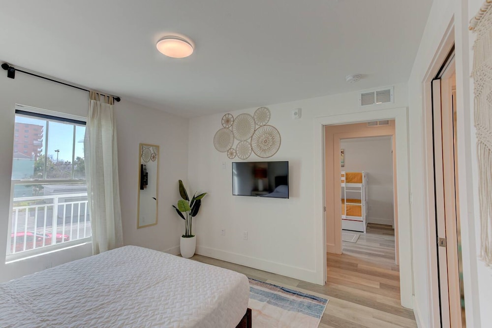 Boho Condo 3 3 Heated Pool