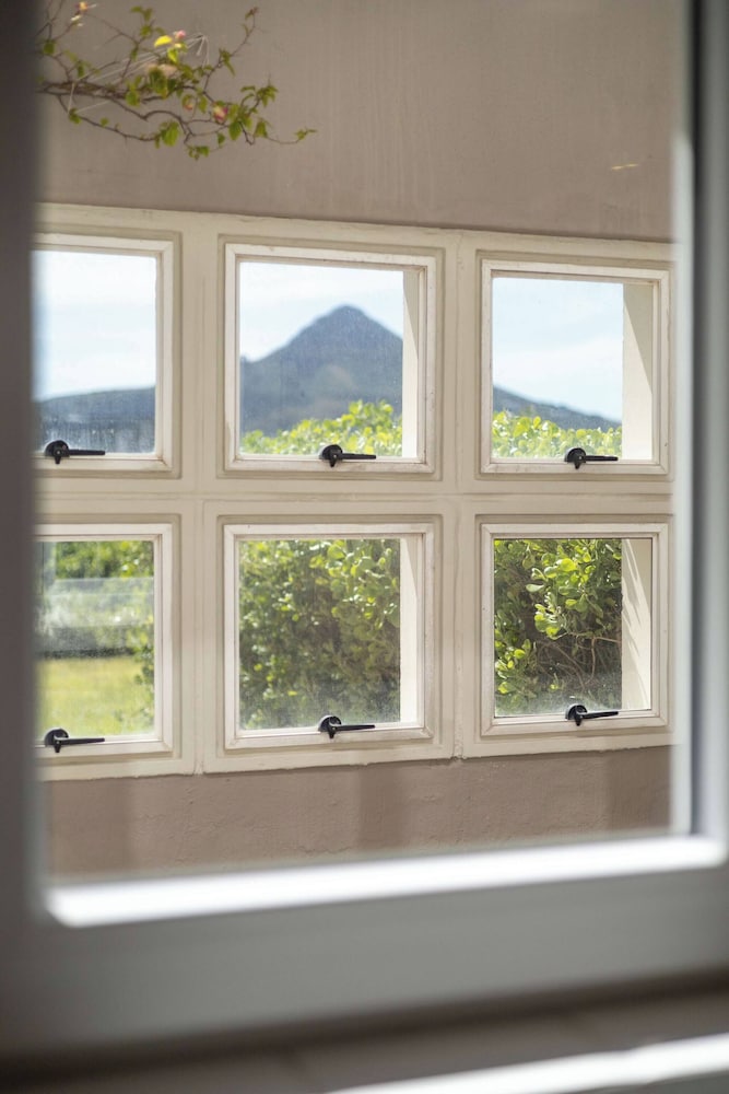 Beachfront Villa, Beach Club, Houtbay