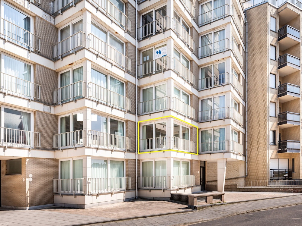 Apartment in Koksijde Near the Beach