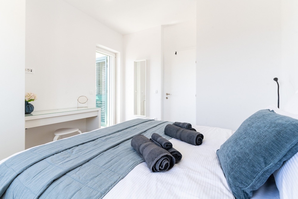 Luxury Living at Horizon Retreat