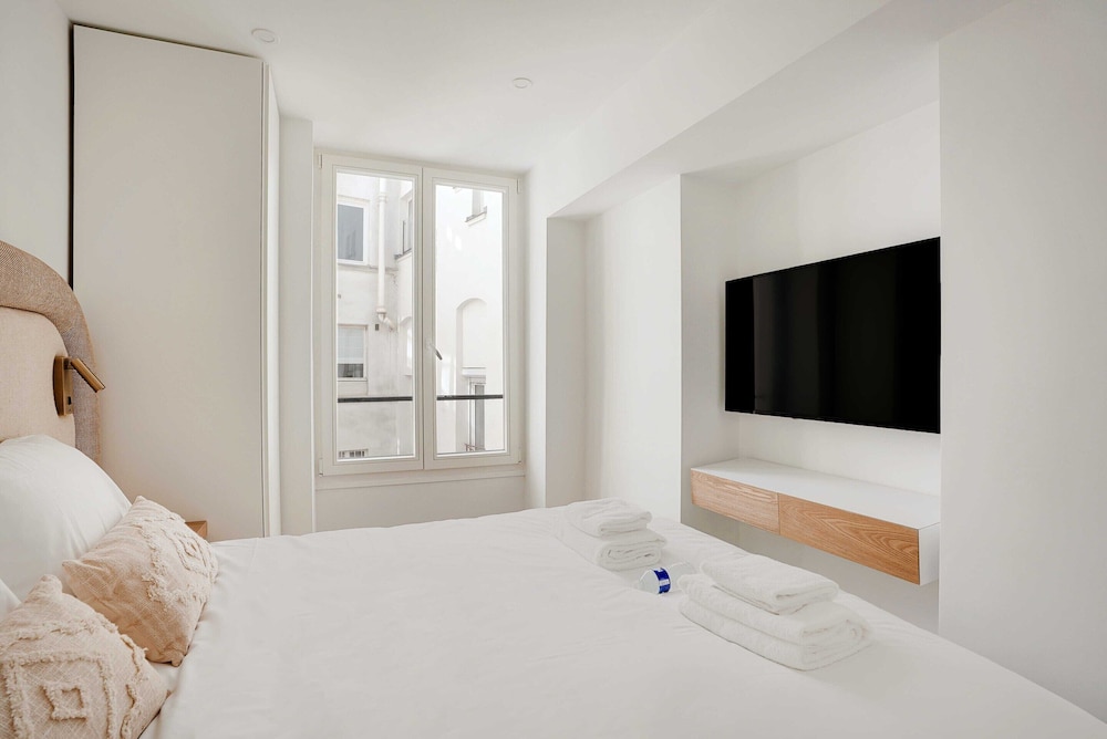 Elegant Apartment - 2br/4p - Near Invalides