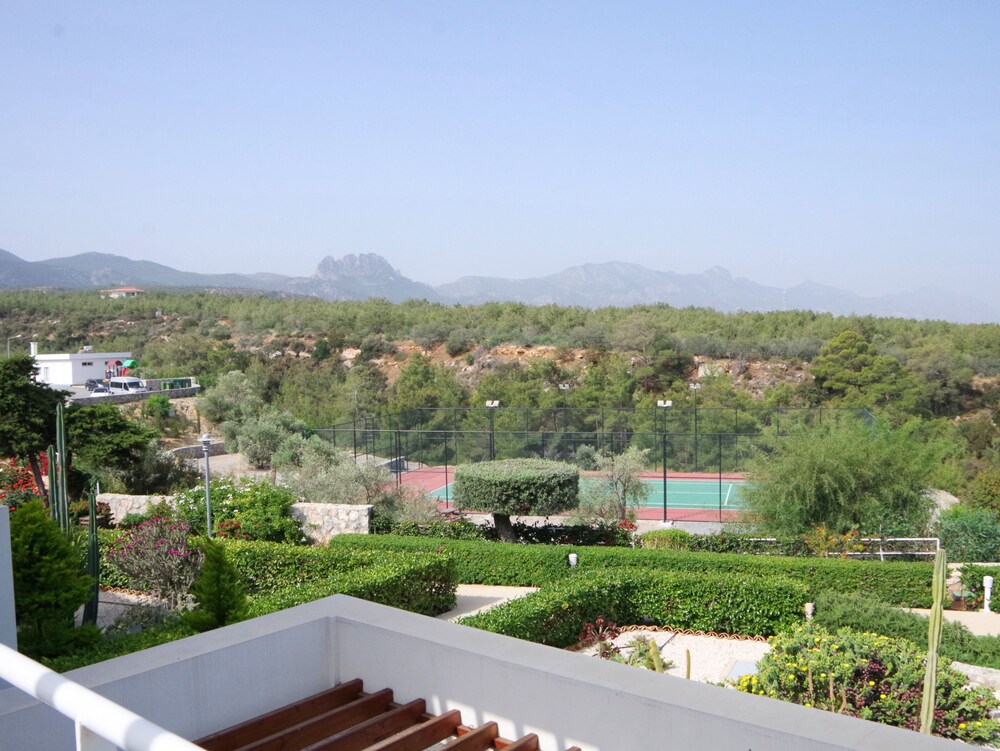 Holiday Apartment With Astonishing Views in Esentepe