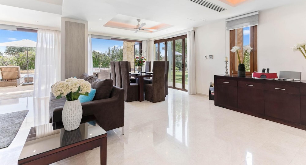Villa 327 Galinios in Kouklia