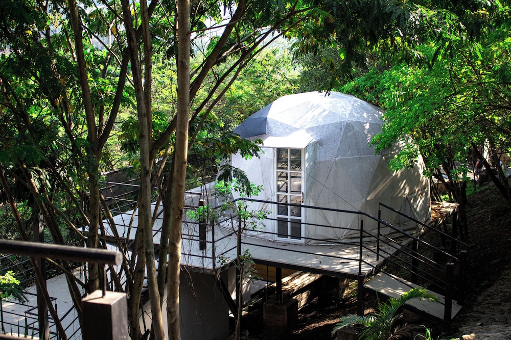Glamping romantico en Vista Hermosa