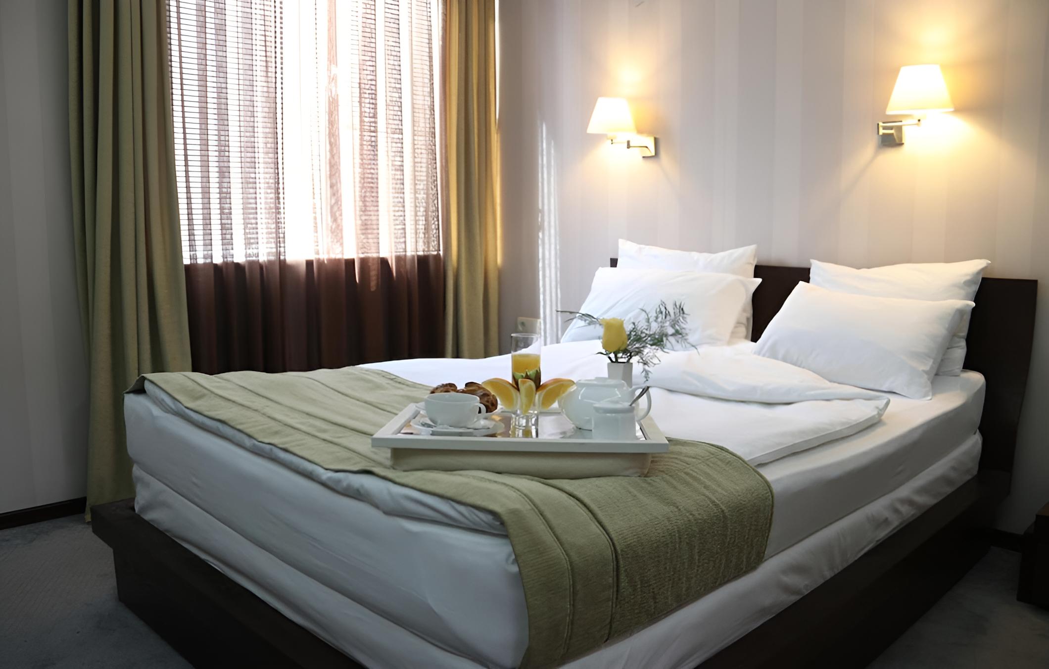 D'Plaza Hotel