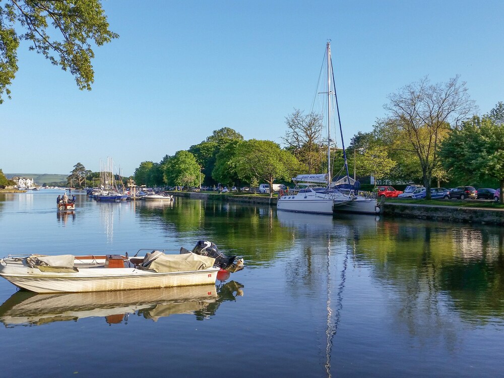 1 Crabshell Quay view 2