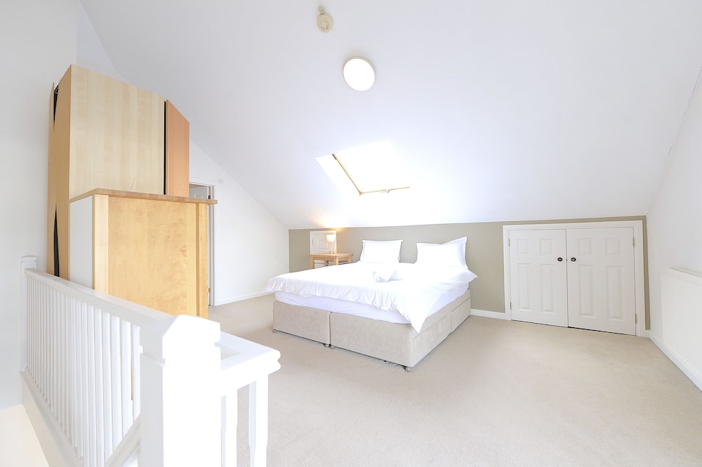 Excel Townhouse