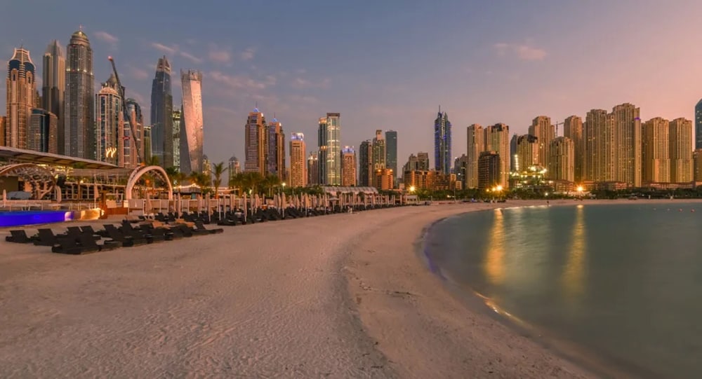 Premium JBR Beach Stay-Beach Access & Sea Views