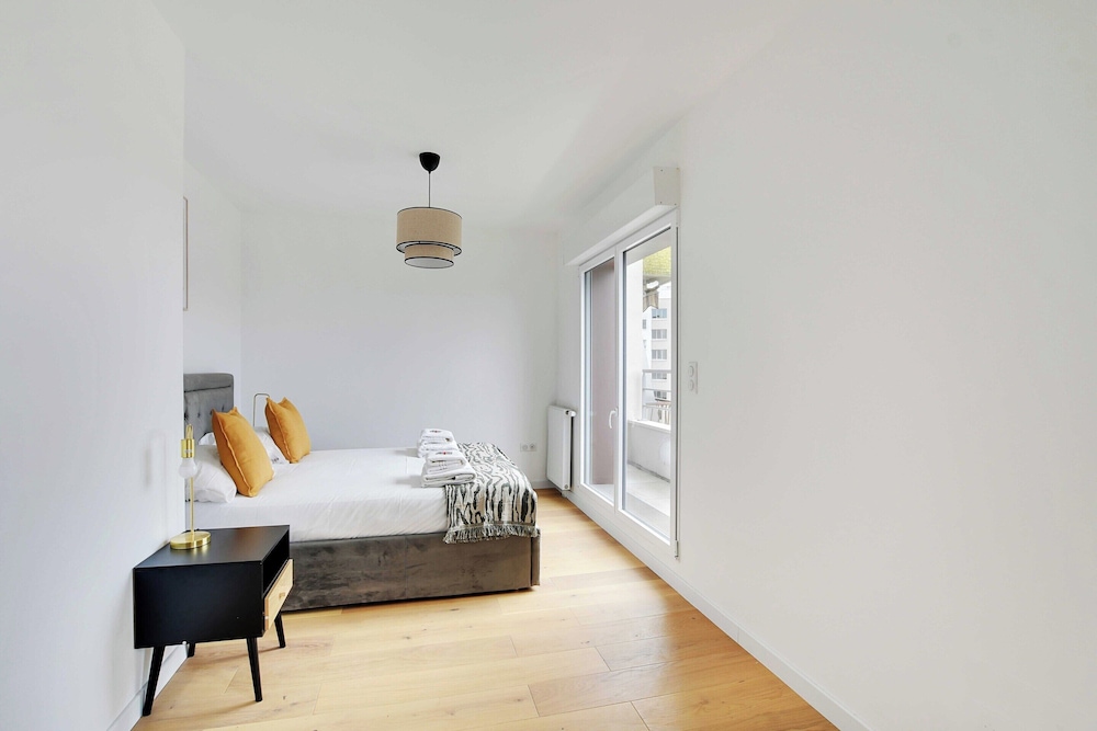 Chic Duplex With Rooftop -3bd/6p- Nogent-sur-marne