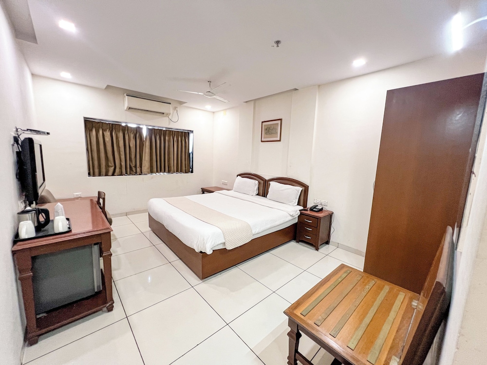 THE GRAND KD HOTEL