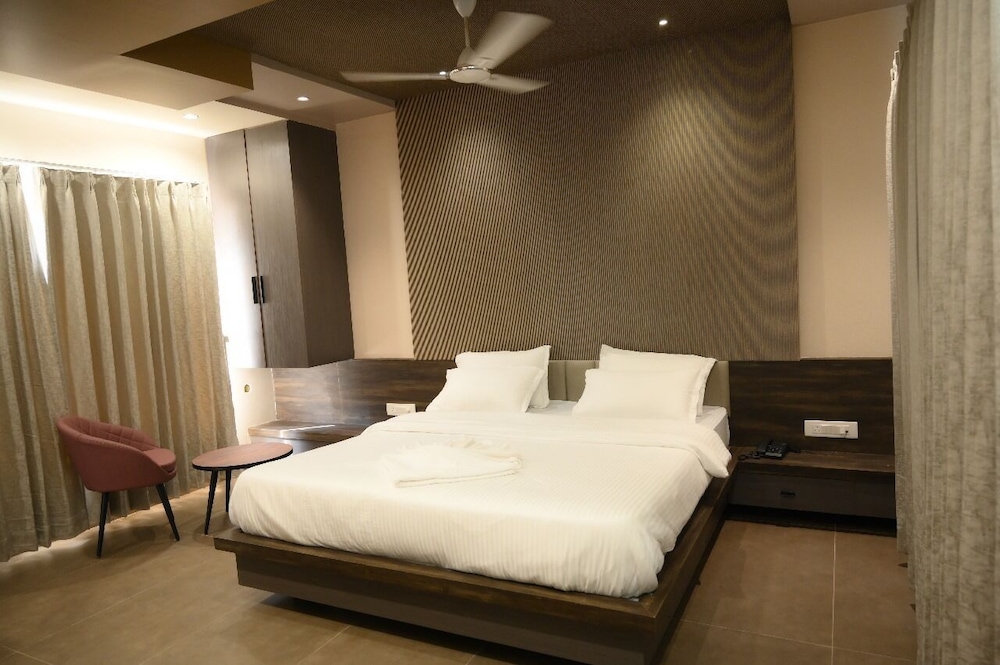 SHETTAR'S KUSUM RESORT