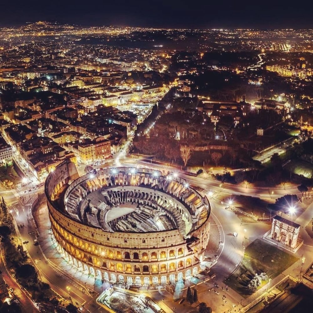 Hold Rome