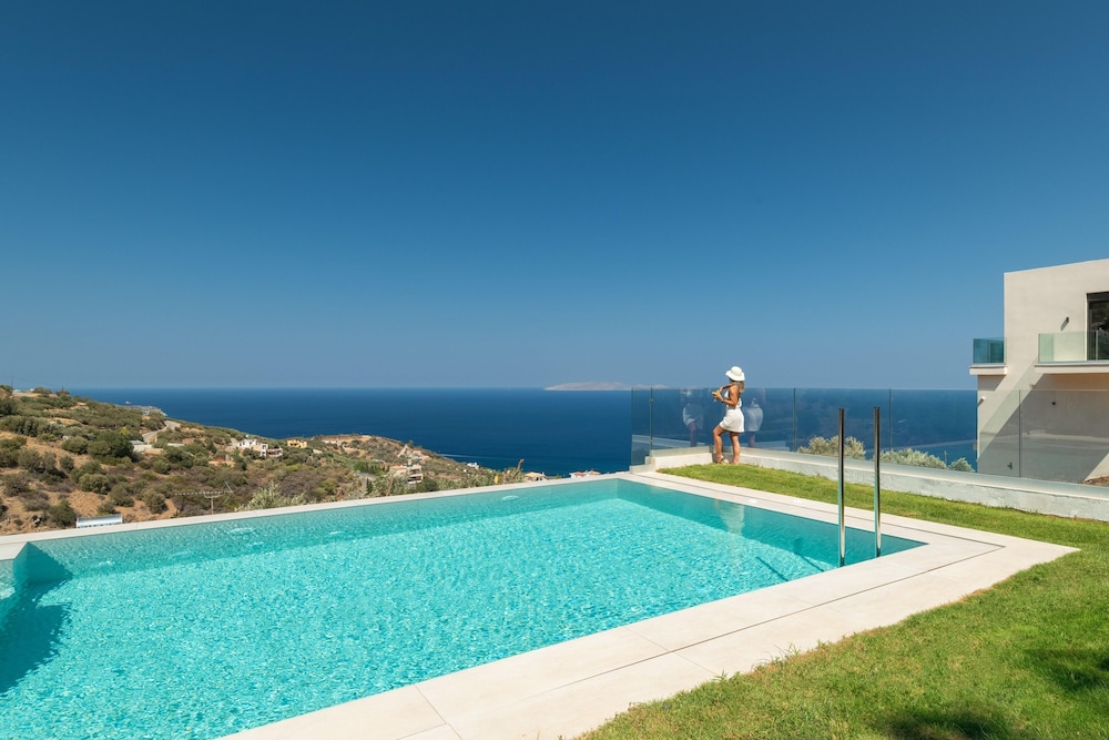 Luxury Villa Verde