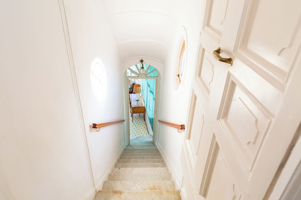 Villa Paola - Hidden Panoramic Garden and Terraces by Napoliapartments