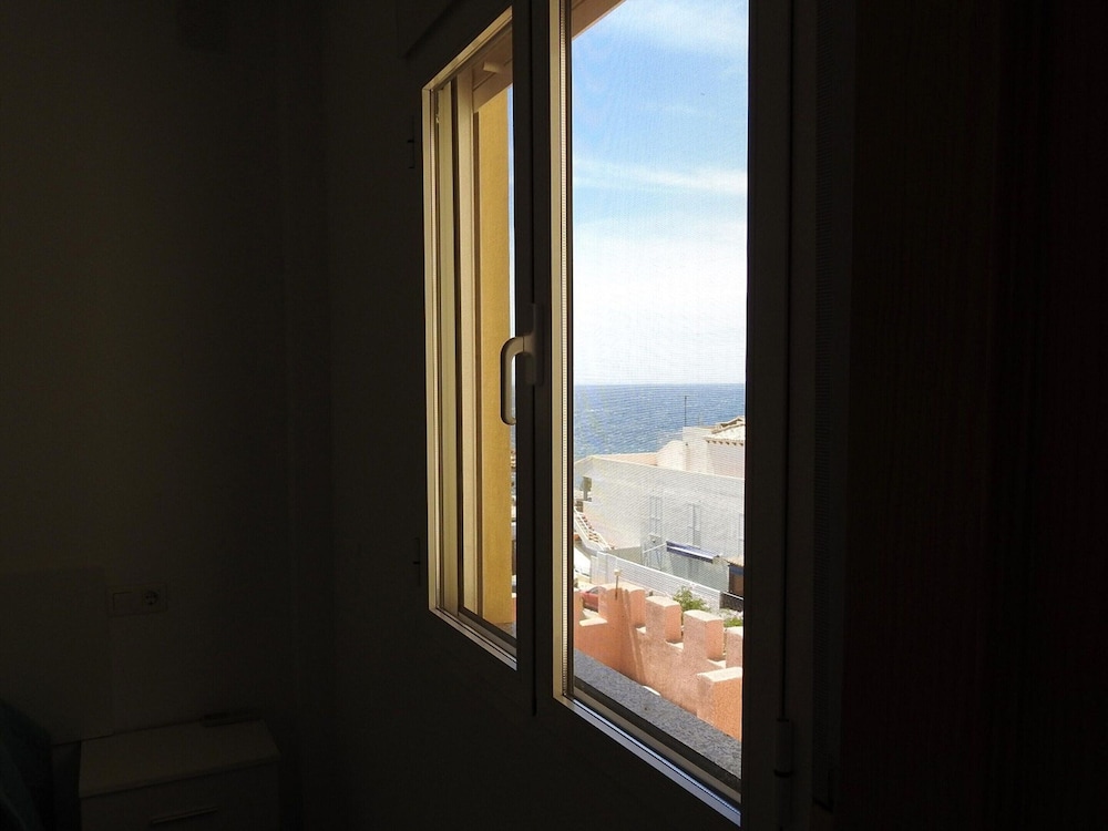 Apartment Near the Beach With sea Views