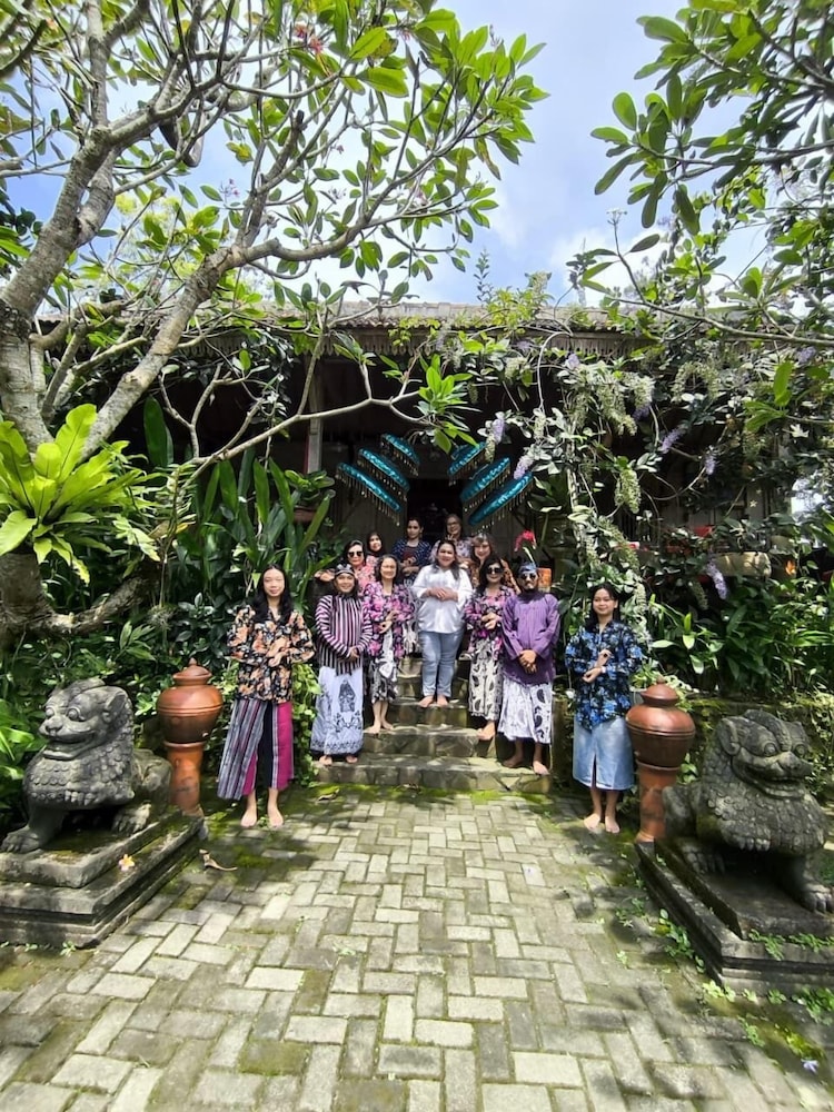 Eyang Residence Limasan Kebon Dalem