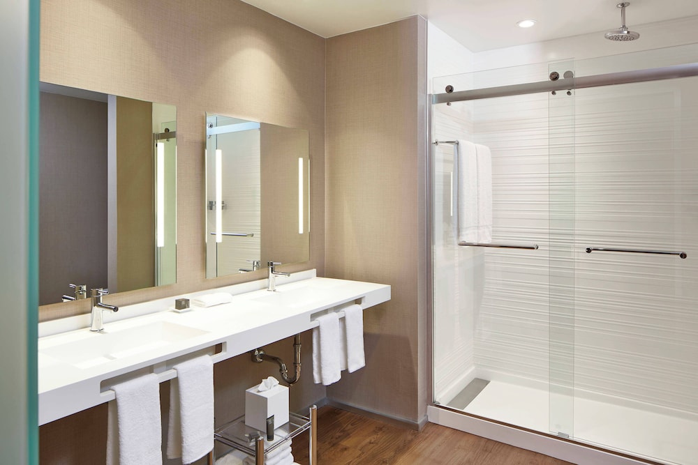 AC Hotel Atlanta Buckhead at Phipps Plaza