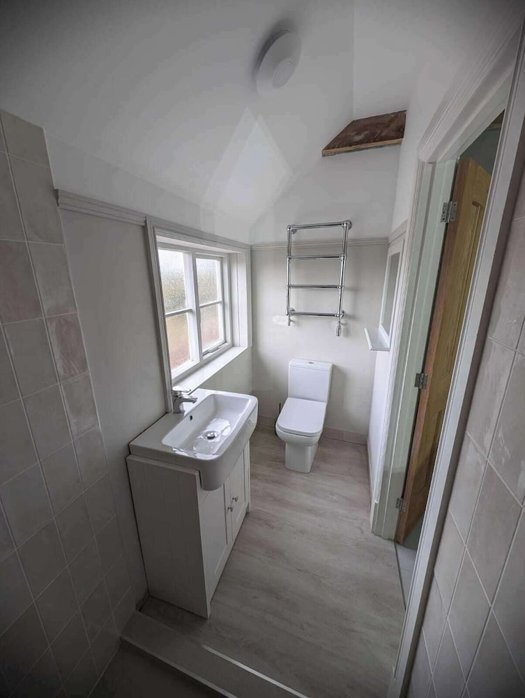 Norfolk Oasis - Modern 2-bed Apartment