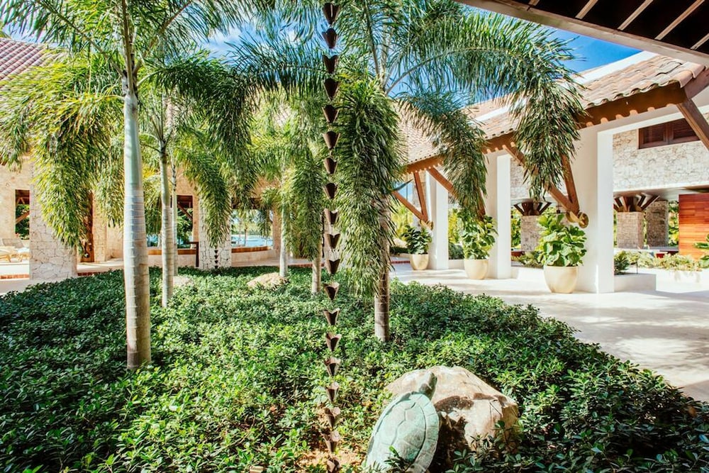 Private Beach Estate w Pool Elevator Chef Butler