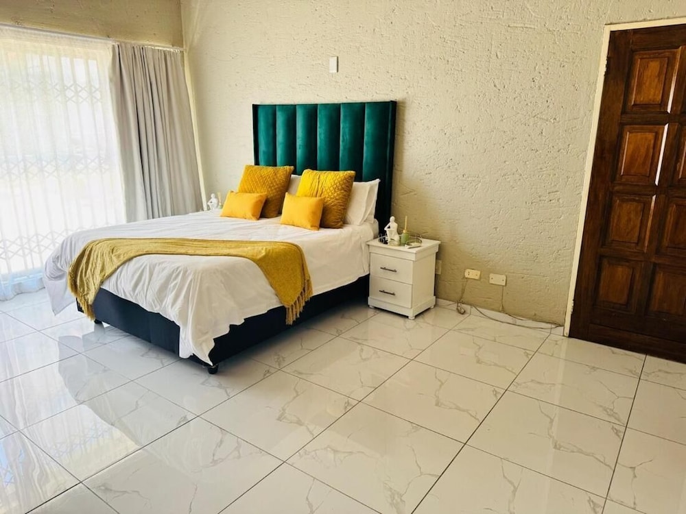 Villa Picasso- 1 Bed Villa