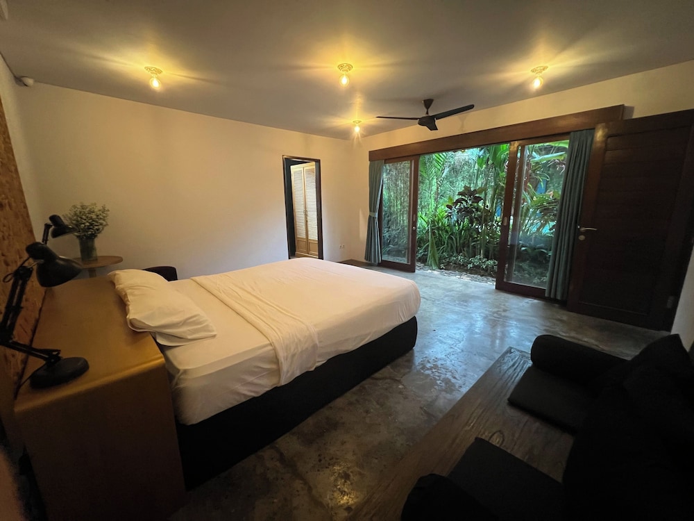 Joyously Raw Villas