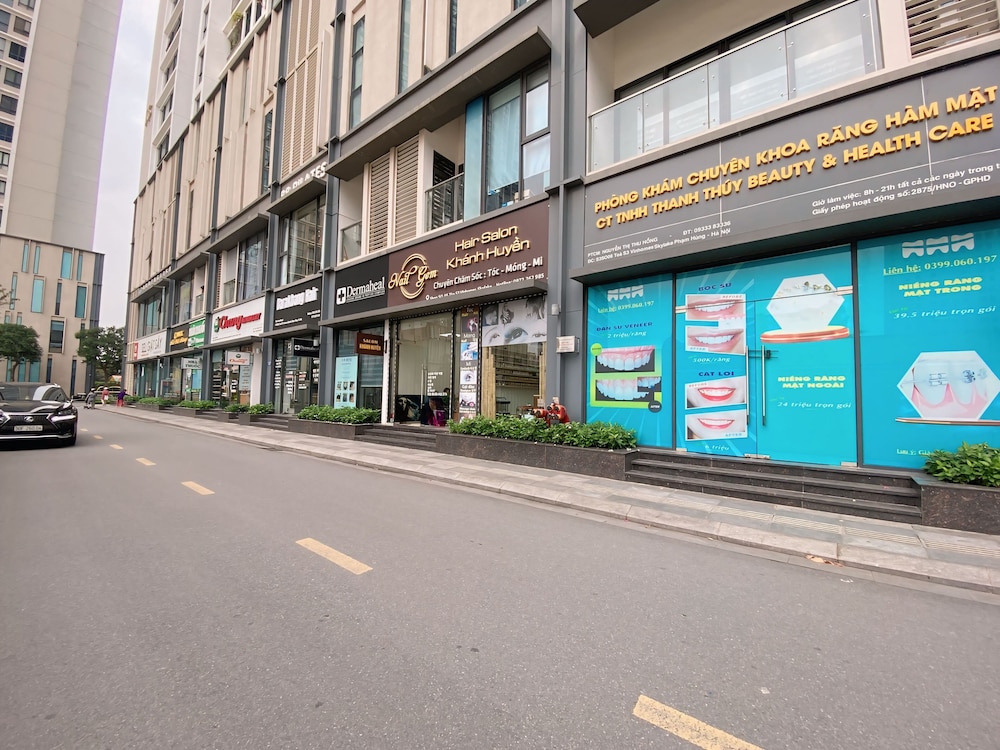 Vinhome SkyLake - Service Apartment