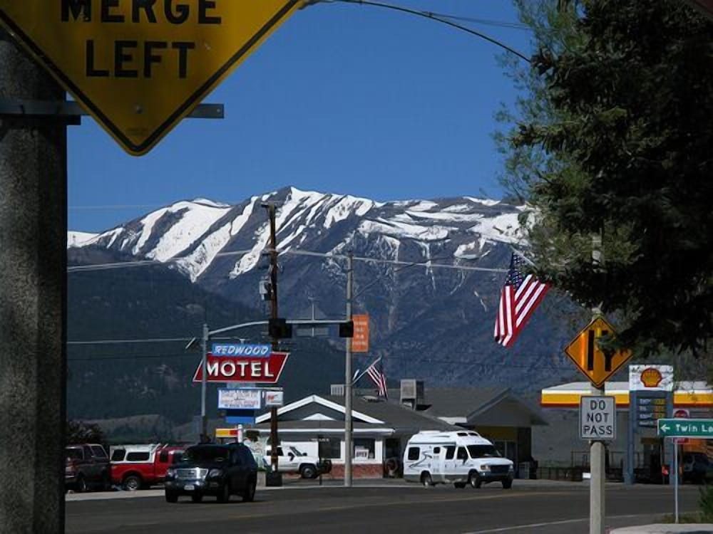 Redwood Motel