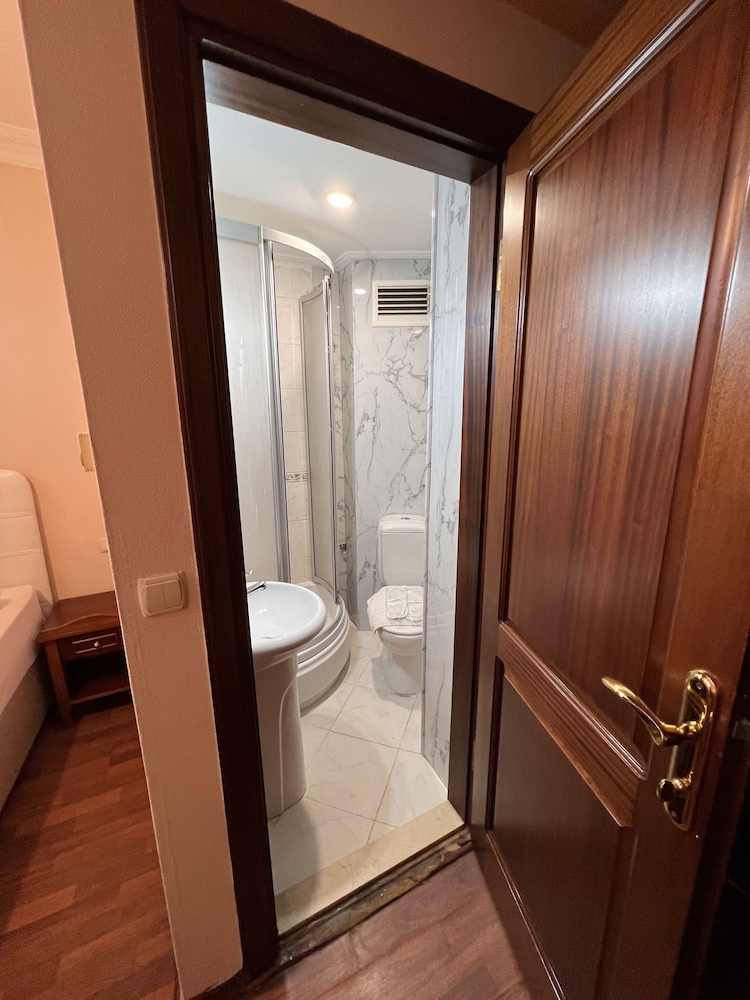 Emine Sultan Otel - Image 54