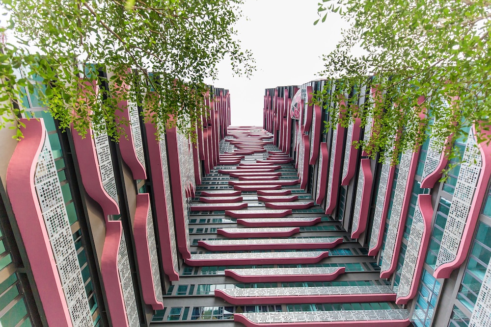 Hotel Arte Plus KLCC by Luxury Suites Asia - Image 1