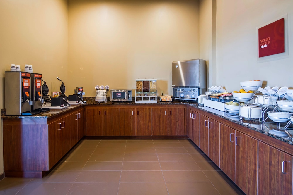 Comfort Inn & Suites Mandan - Bismarck